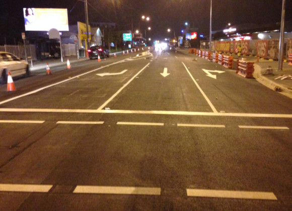 Intersection pavement marking